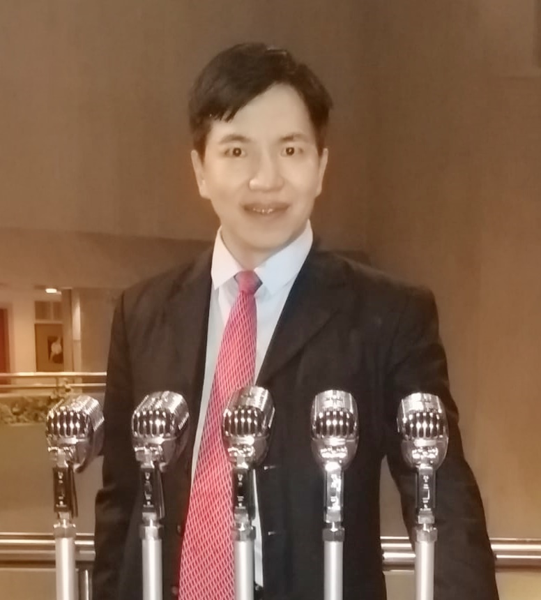 Dr. William C Cho 