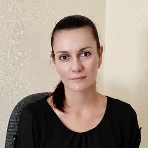 Dr. Anna Kosogor 